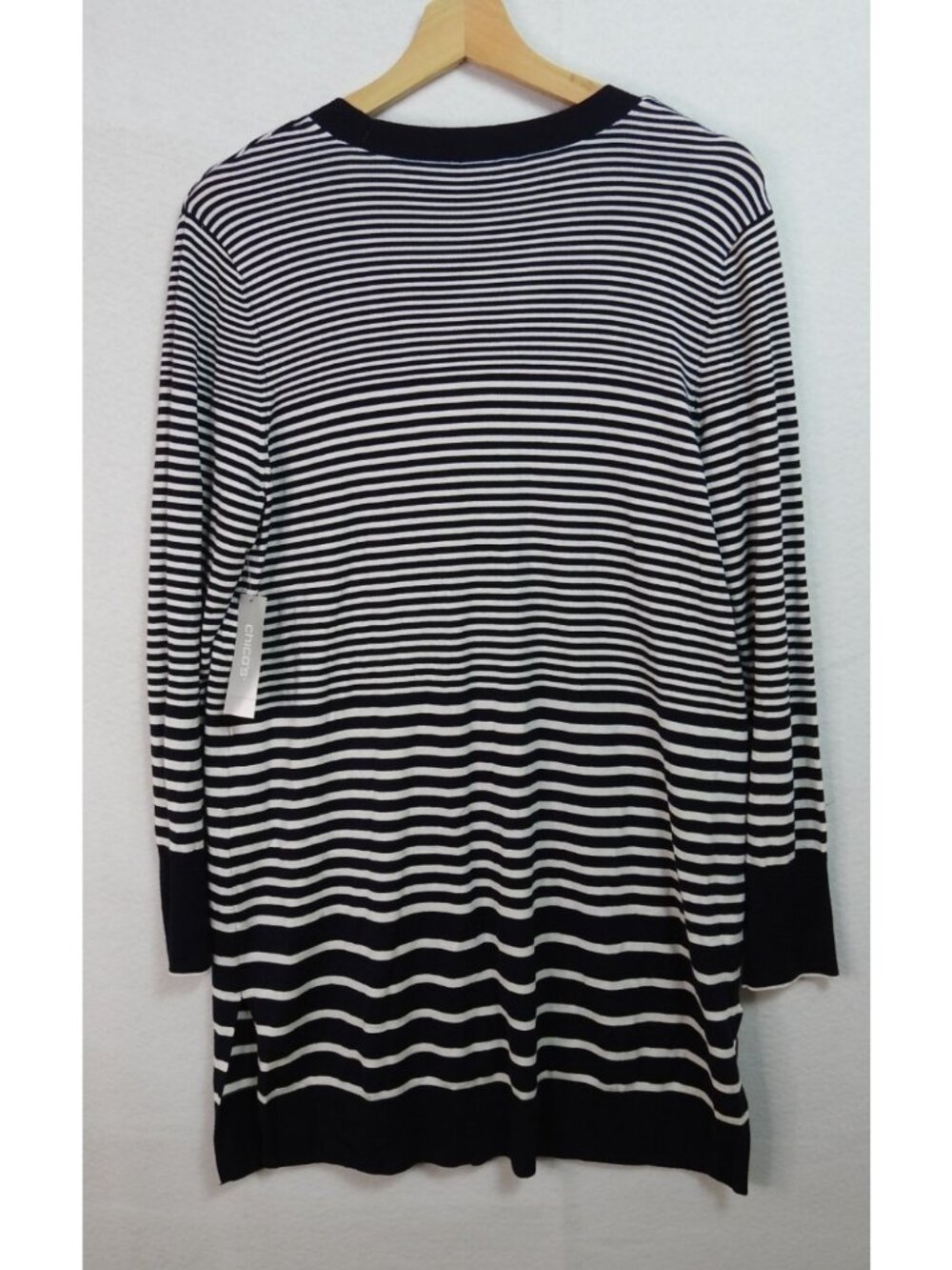 New Chicos Striped Cardigan Size 1 Medium Navy White Button Front Long Sweater - Picture 4 of 7